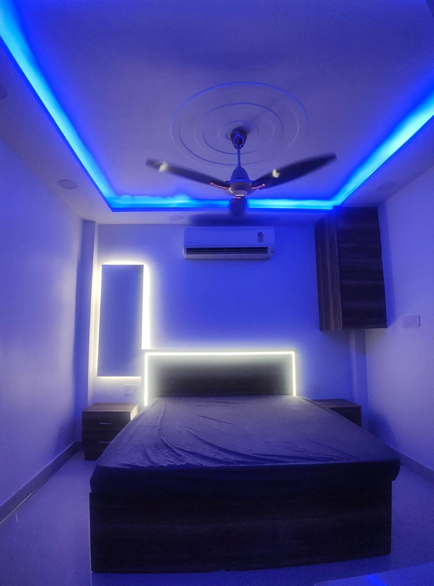 Hotel Enchanted The Roof Rekha, With Private Trace Garden Nueva Delhi Exterior foto